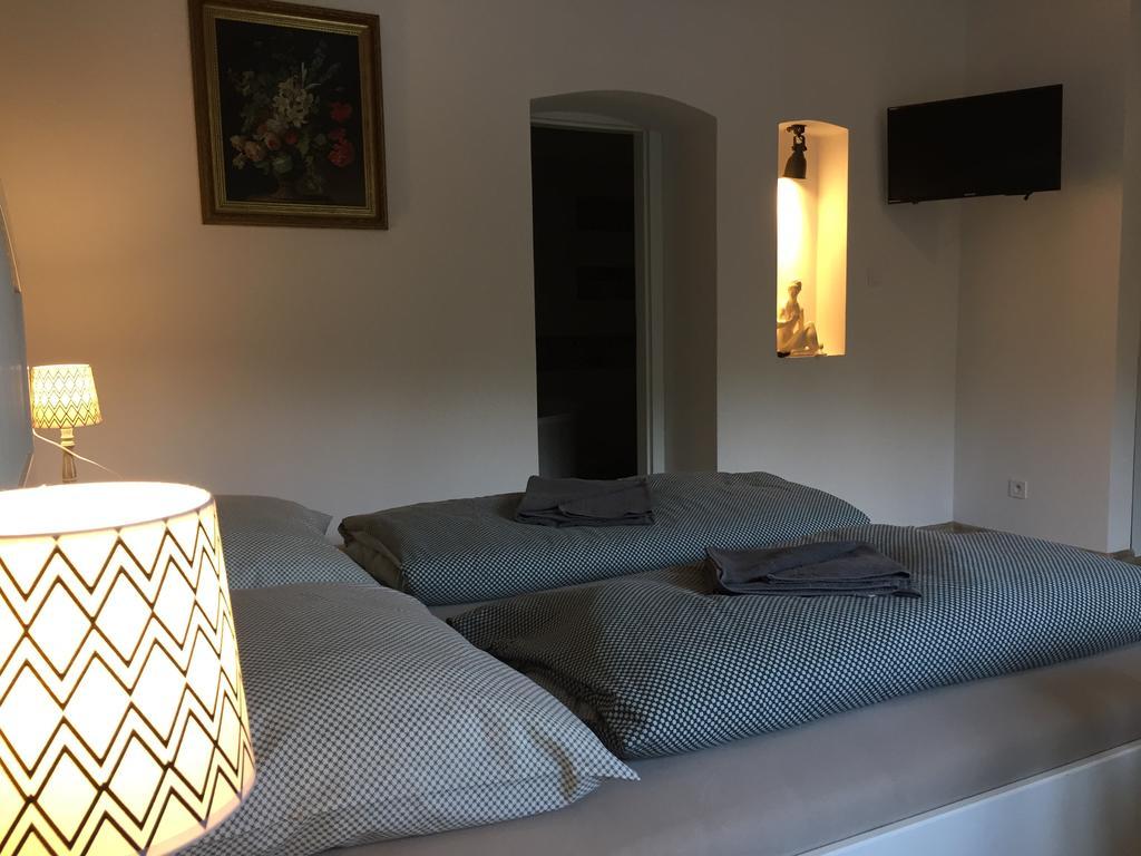 Apartments Pod Kamenem เชสกี้ครุมลอฟ ภายนอก รูปภาพ